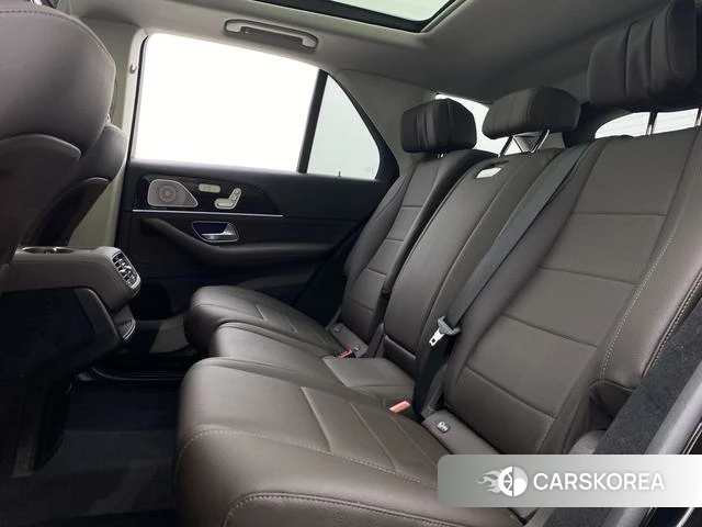 Mercedes-Benz GLE 2023 Черный из Китая, фото 5