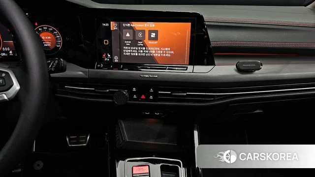 Volkswagen Golf 8th Generation 2023 Черный из Кореи, фото 5