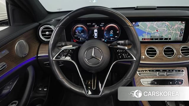 Mercedes-Benz E-Class W213 2021 Белый из Кореи, фото 5