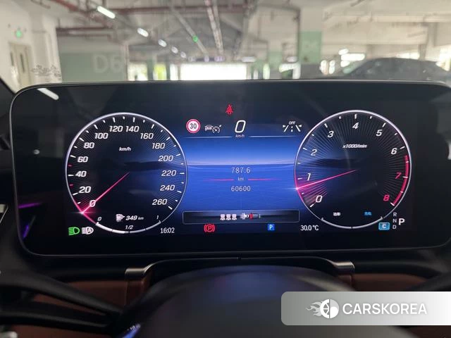 Mercedes-Benz S-Class 2024 Черный из Китая, фото 5