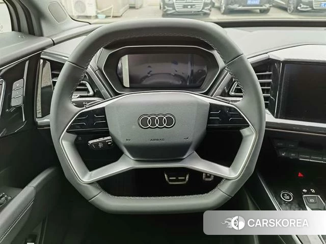 Audi Q4 2022 Белый из Китая, фото 5