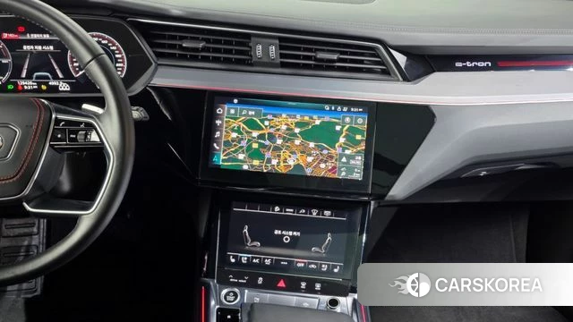 Audi e-Tron 2021 Черный из Кореи, фото 5