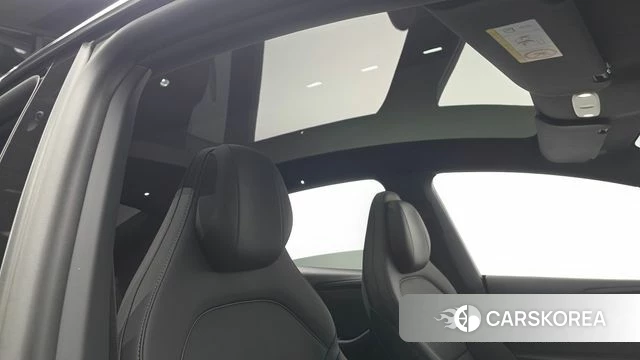 Tesla Model Y 2026 Серый из Кореи, фото 5