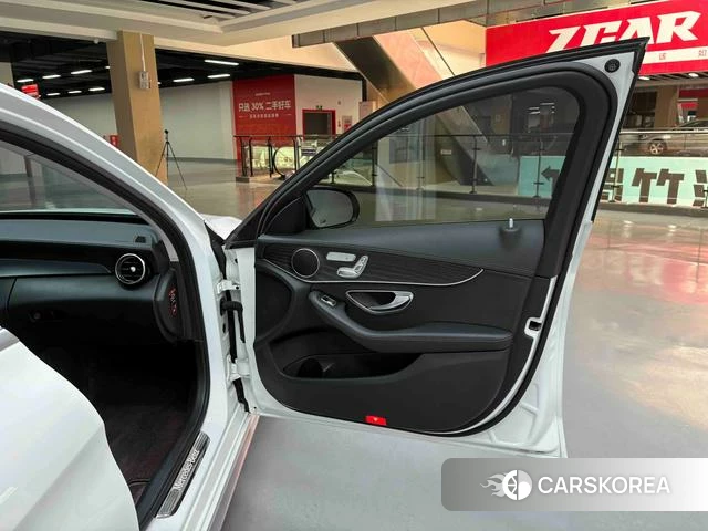 Mercedes-Benz C-class 2021 Белый из Китая, фото 5