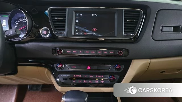 Kia The New Carnival 2018 Белый из Кореи, фото 5