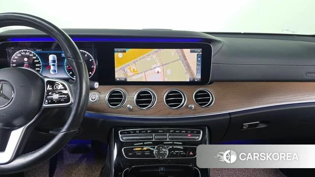 Mercedes-Benz E-Class W213 2020 Белый из Кореи, фото 5