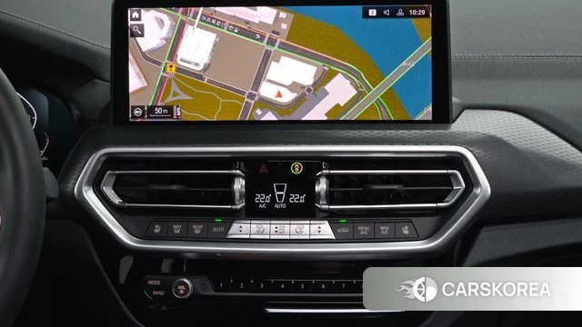 BMW X4 (G02) 2025 Светло-серебряный цвет из Кореи, фото 5