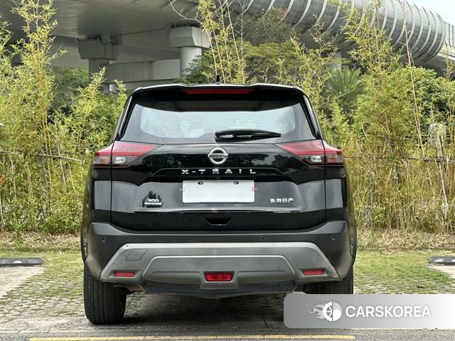 Nissan X-Trail 2022 Черный из Китая, фото 5