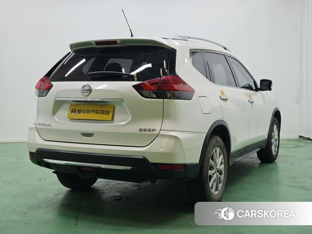 Nissan X-Trail 2021 Белый из Китая, фото 5