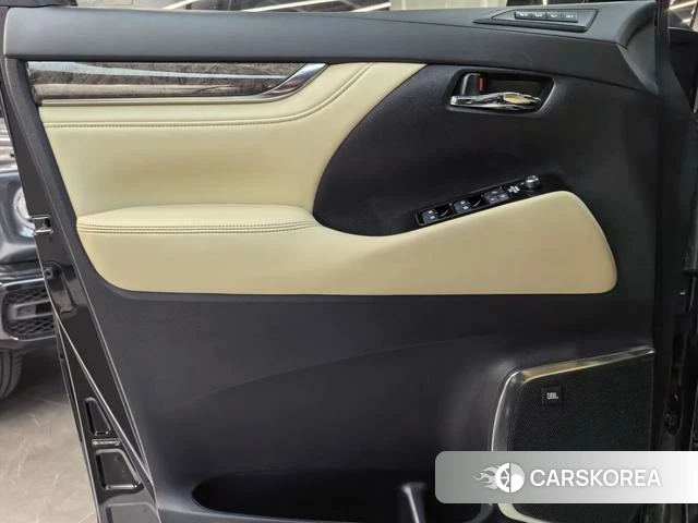 Toyota Alphard 2021 Черный из Китая, фото 5