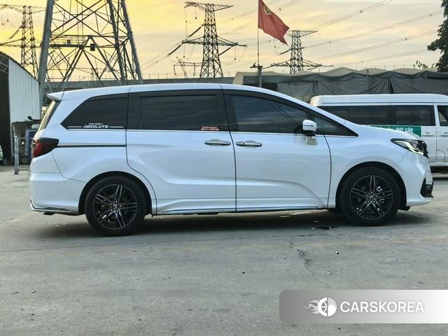Honda Odyssey 2023 Белый из Китая, фото 5