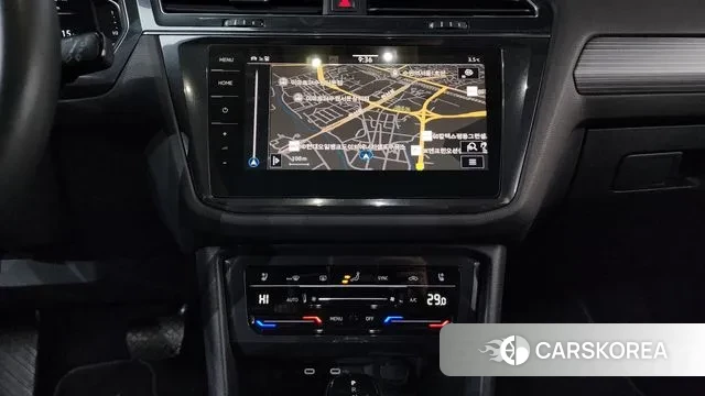 Volkswagen Tiguan Allspace 2022 Белый из Кореи, фото 5