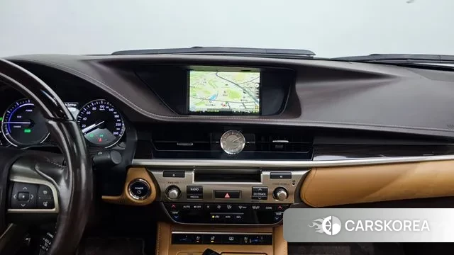 Lexus New ES300h 2018 Серый из Кореи, фото 5