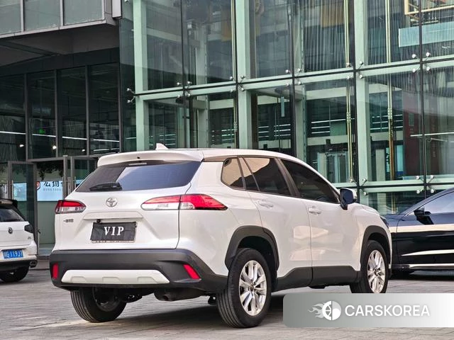 Toyota Corolla 2023 Белый из Китая, фото 5