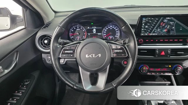 Kia The New K3 2nd generation 2021 Белый из Кореи, фото 5
