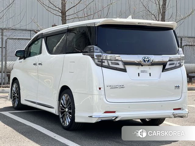 Toyota Vellfire 2021 Белый из Китая, фото 5