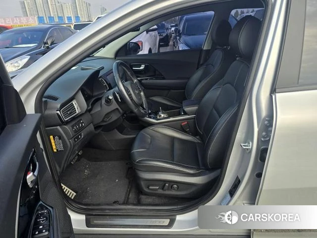 Kia Niro EV 2021 Серебряный из Кореи, фото 5