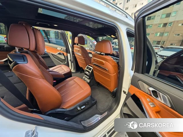 BMW X7 (G07) 2023 Белый из Кореи, фото 5