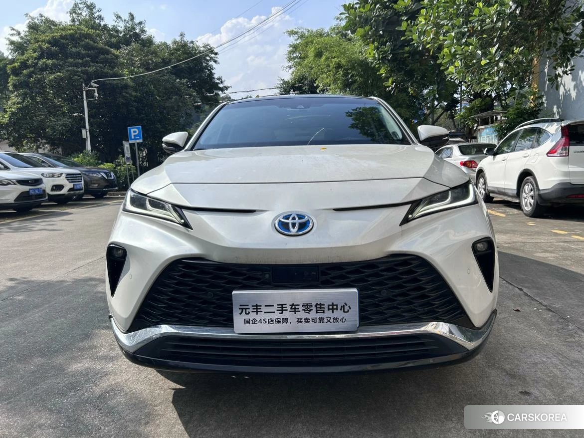 Toyota Venza 2022 Белый из Китая, фото 5