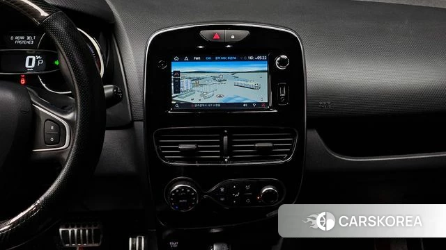 Renault Korea (Samsung) Clio 2018 Красный из Кореи, фото 5