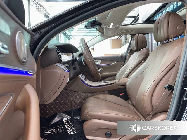 Mercedes-Benz E-Class 2021 Черный из Китая, фото 5