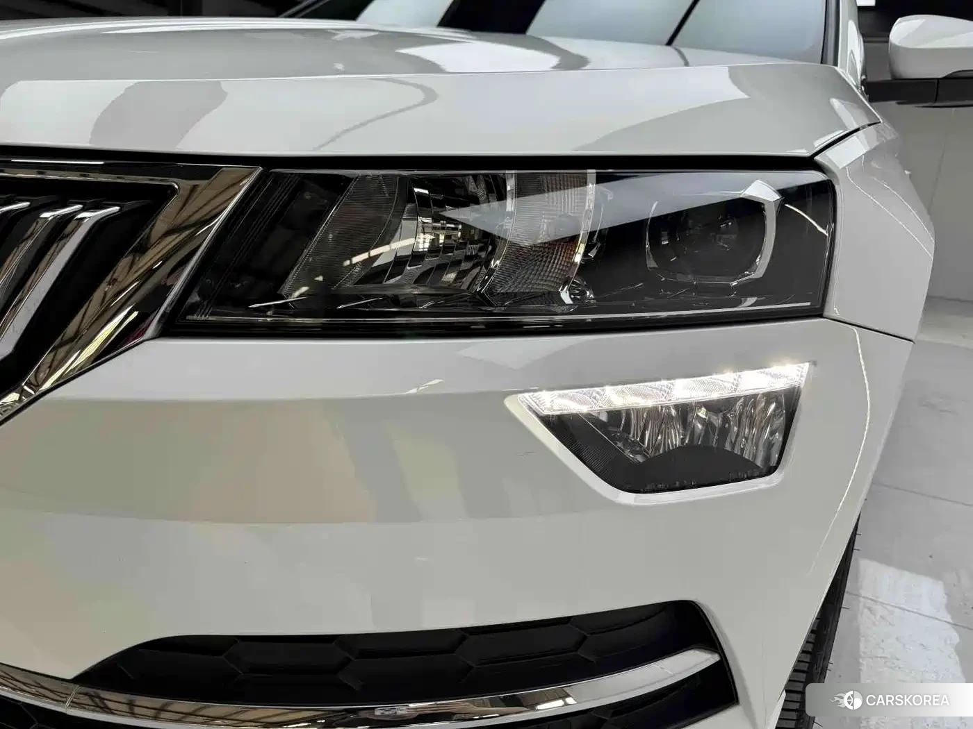 Skoda Karoq 2023 Белый из Китая, фото 5