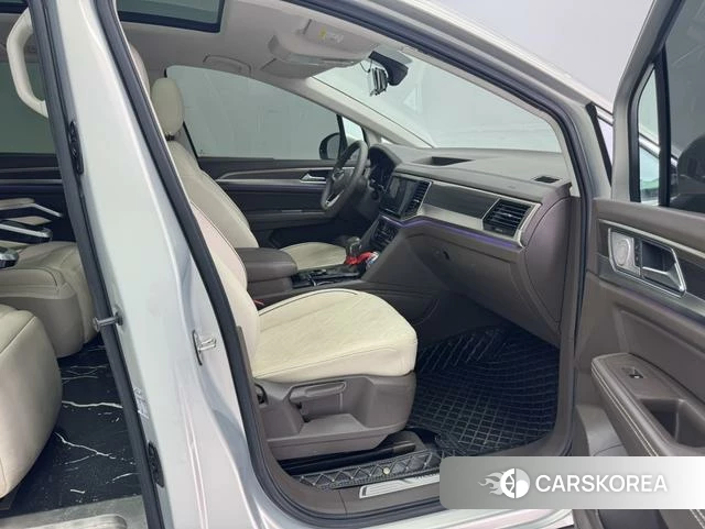 Volkswagen Viloran 2021 Шампань из Китая, фото 5
