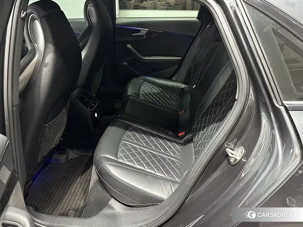 Audi S4 2018 Silver/gray из Китая, фото 5