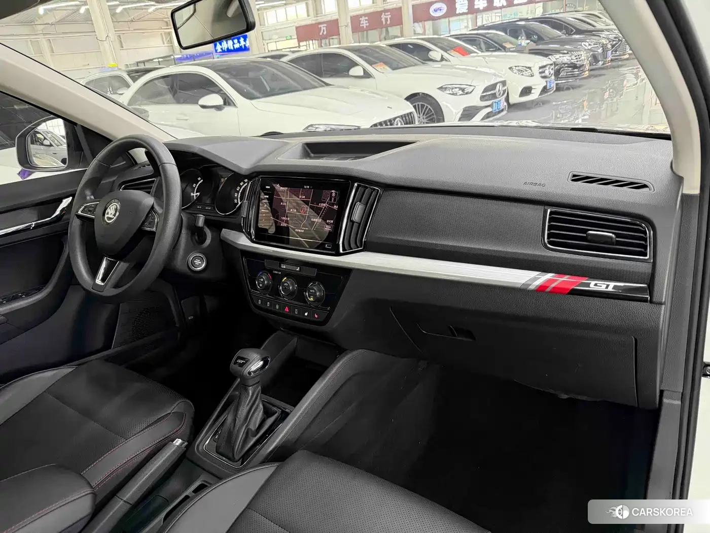 Skoda Kamiq 2023 Белый из Китая, фото 5