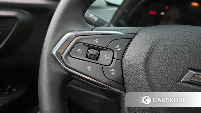 Chevrolet (GM Daewoo) Trax Crossover 2023 Желтый из Кореи, фото 5