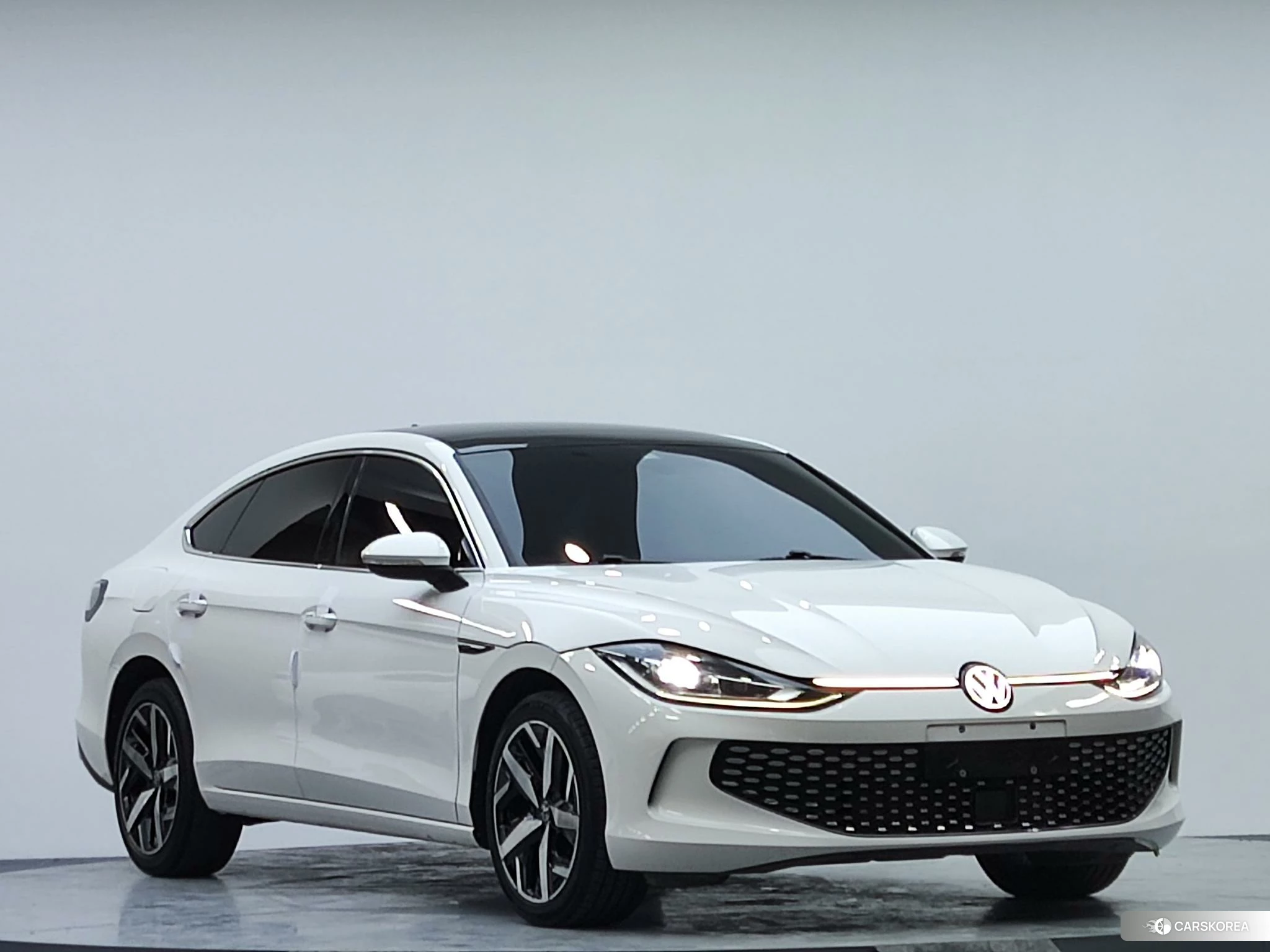 Volkswagen Lamando 2023 Белый из Китая, фото 5
