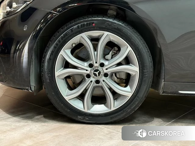 Mercedes-Benz E-Class 2021 Черный из Китая, фото 5
