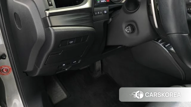 Lexus ES300h 7th generation 2018 Серебристо-серый из Кореи, фото 5