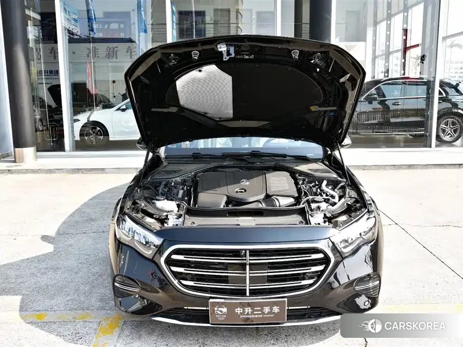 Mercedes-Benz E-Class 2026 Черный из Китая, фото 5