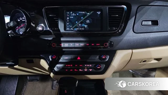 Kia The New Carnival 2018 Черный из Кореи, фото 5
