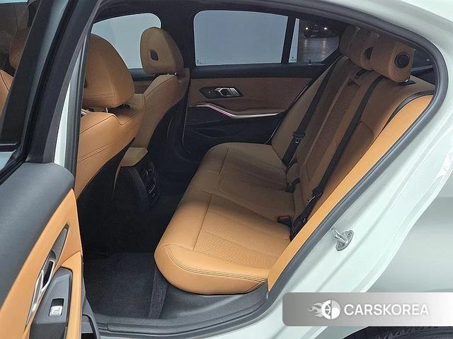 BMW 3 Series (G20) 2025 Белый из Кореи, фото 5