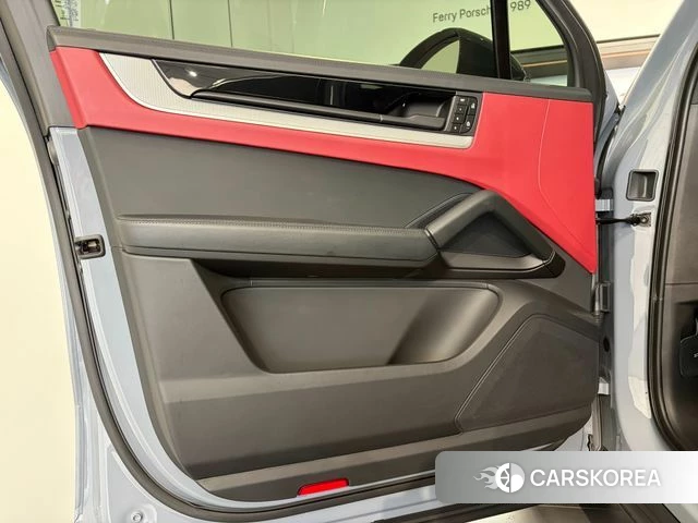 Porsche Cayenne (PO536) 2025 Небесно-голубой из Кореи, фото 5