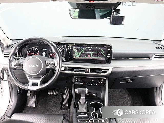 Kia K5 3rd generation 2023 Белый из Кореи, фото 5