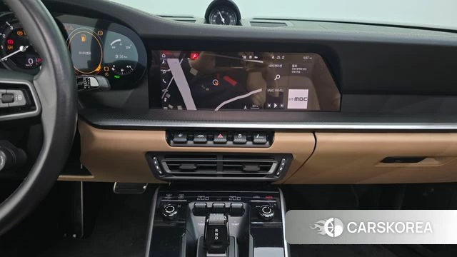 Porsche 911(992) 2021 Серебристо-серый из Кореи, фото 5