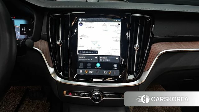 Volvo S60 3rd generation 2024 Белый из Кореи, фото 5