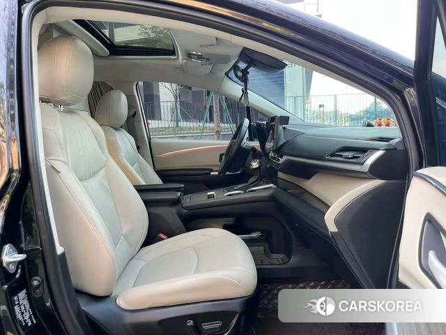 Toyota Sienna 2023 Черный из Китая, фото 5