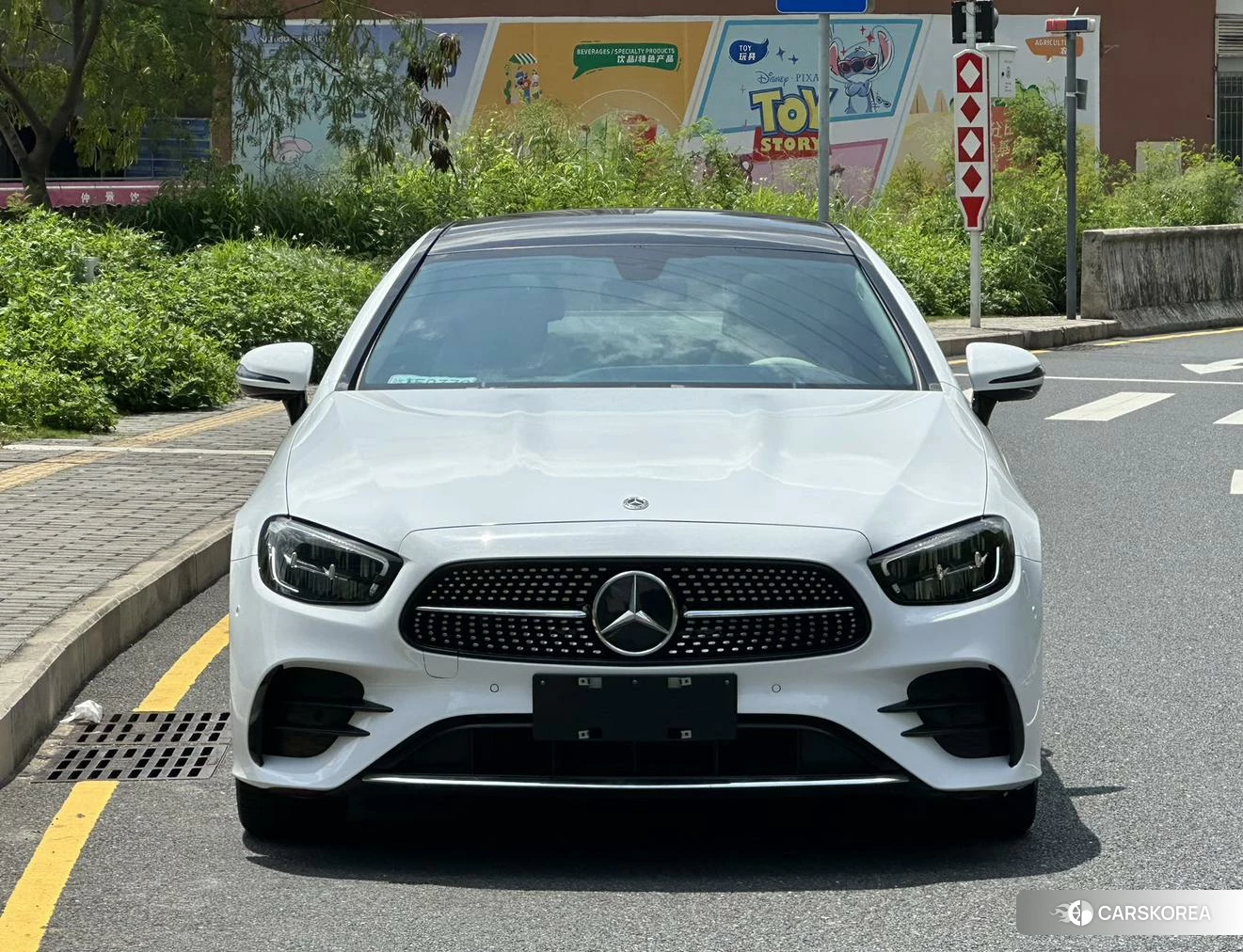 Mercedes-Benz E-Class 2021 Белый из Китая, фото 5