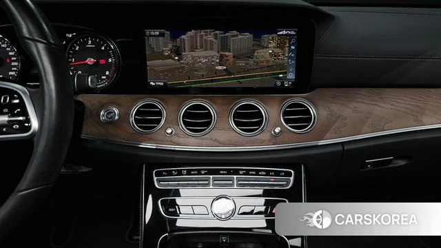 Mercedes-Benz E-Class W213 2019 Белый из Кореи, фото 5