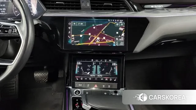 Audi e-Tron 2021 Белый из Кореи, фото 5