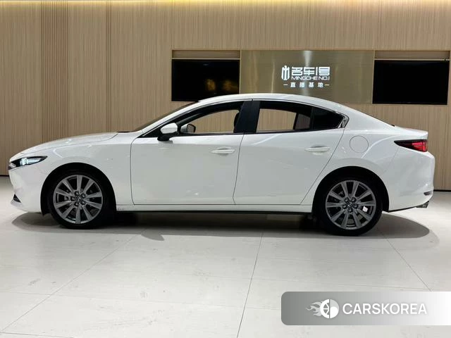 Mazda 3 2025 Белый из Китая, фото 5