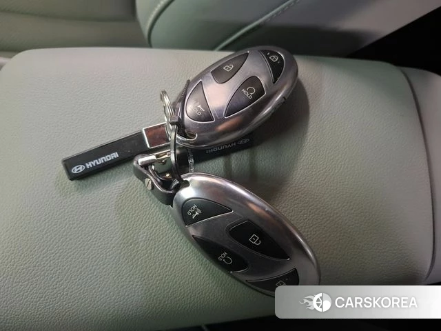 Hyundai The New Avante (CN7) 2025 Черный из Кореи, фото 5