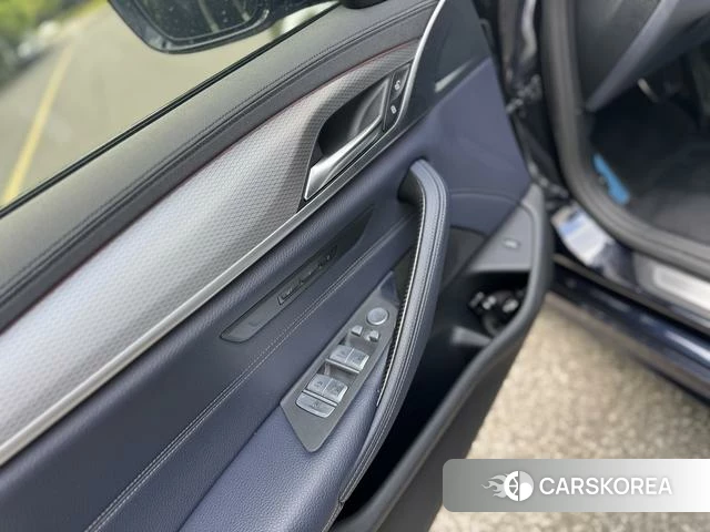 BMW 5 series 2020 Черный из Китая, фото 5