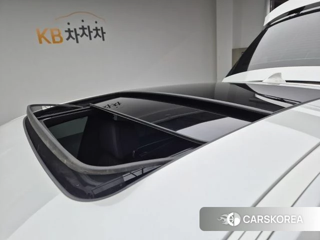 BMW 6 Series GT (G32) 2024 Белый из Кореи, фото 5