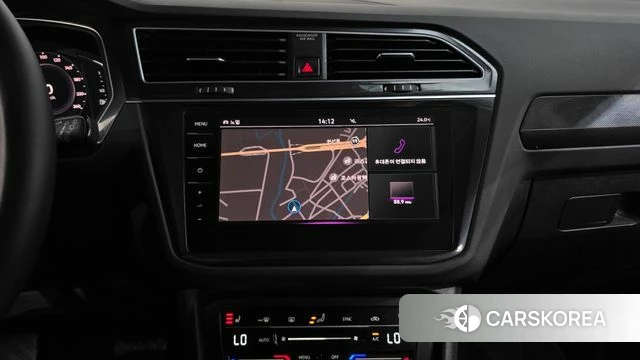 Volkswagen Tiguan second Generation 2021 Белый из Кореи, фото 5