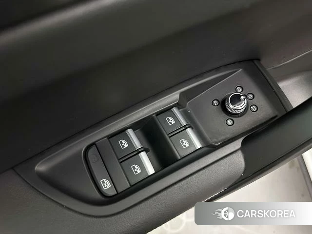 Audi Q5L 2023 Белый из Китая, фото 5